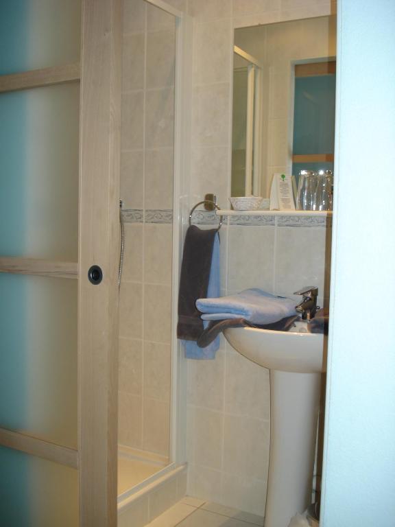 Chambres D'Hotes La Chaumiere Arcy-sur-Cure Room photo
