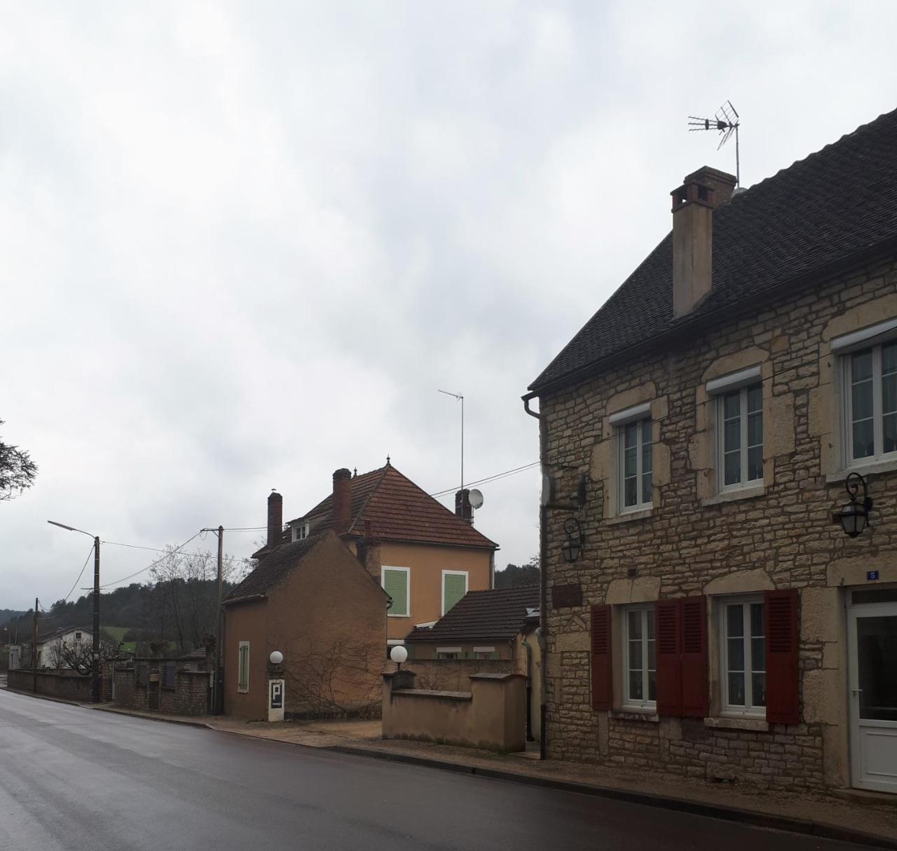 Chambres D'Hotes La Chaumiere Arcy-sur-Cure Exterior photo
