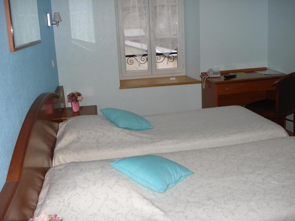 Chambres D'Hotes La Chaumiere Arcy-sur-Cure Exterior photo